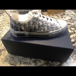 christian  men shoes